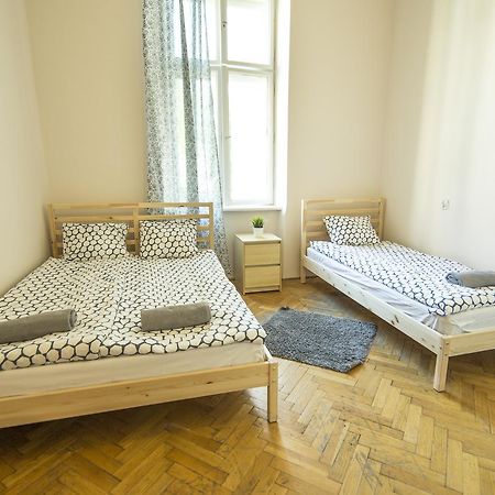 Hostel Al Fresco Krakow Exterior photo