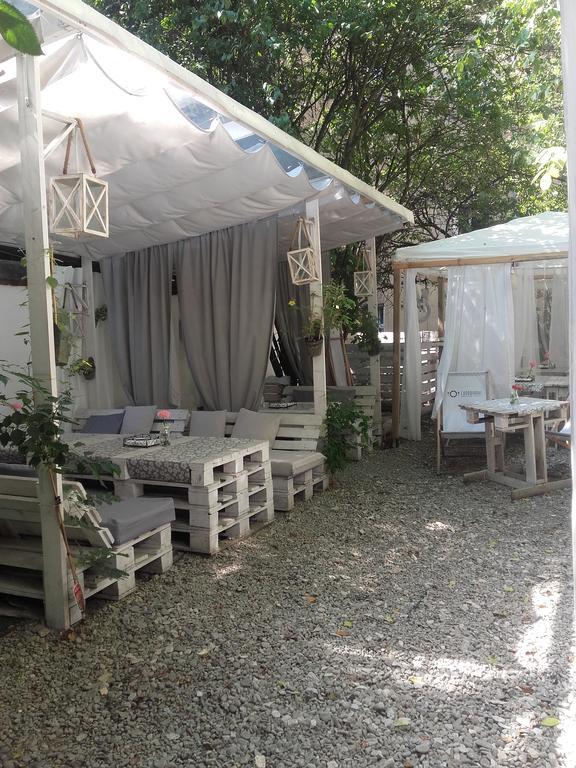 Hostel Al Fresco Krakow Exterior photo