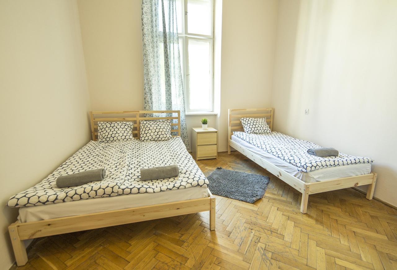Hostel Al Fresco Krakow Exterior photo