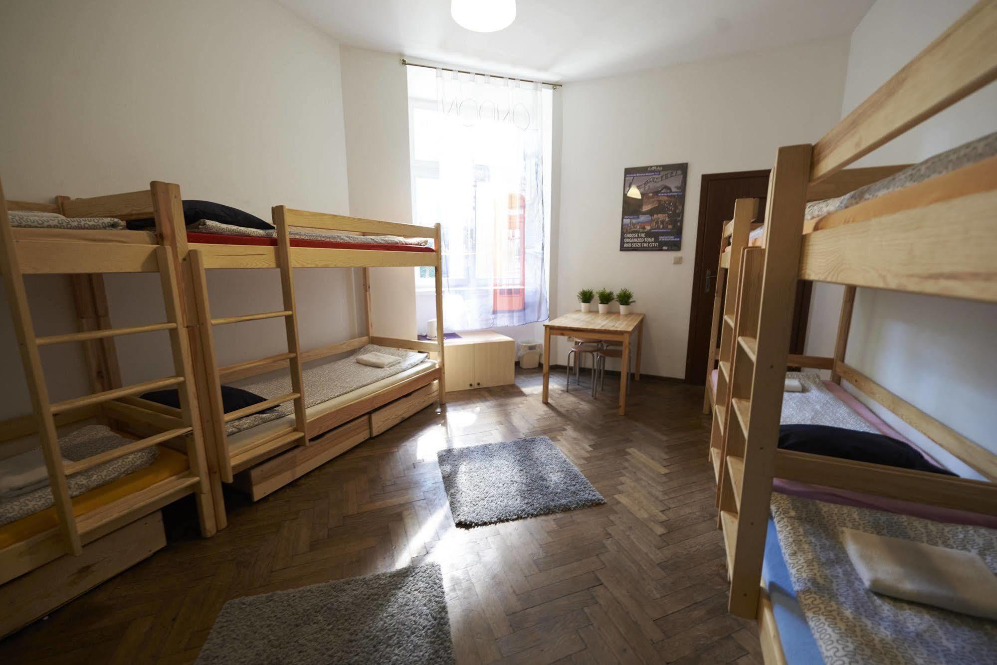Hostel Al Fresco Krakow Exterior photo